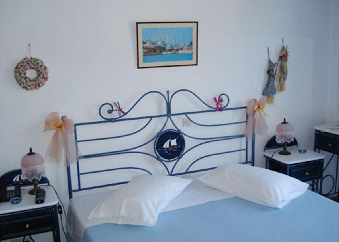 Meltemi Apart otel Batsi Dış mekan fotoğraf
