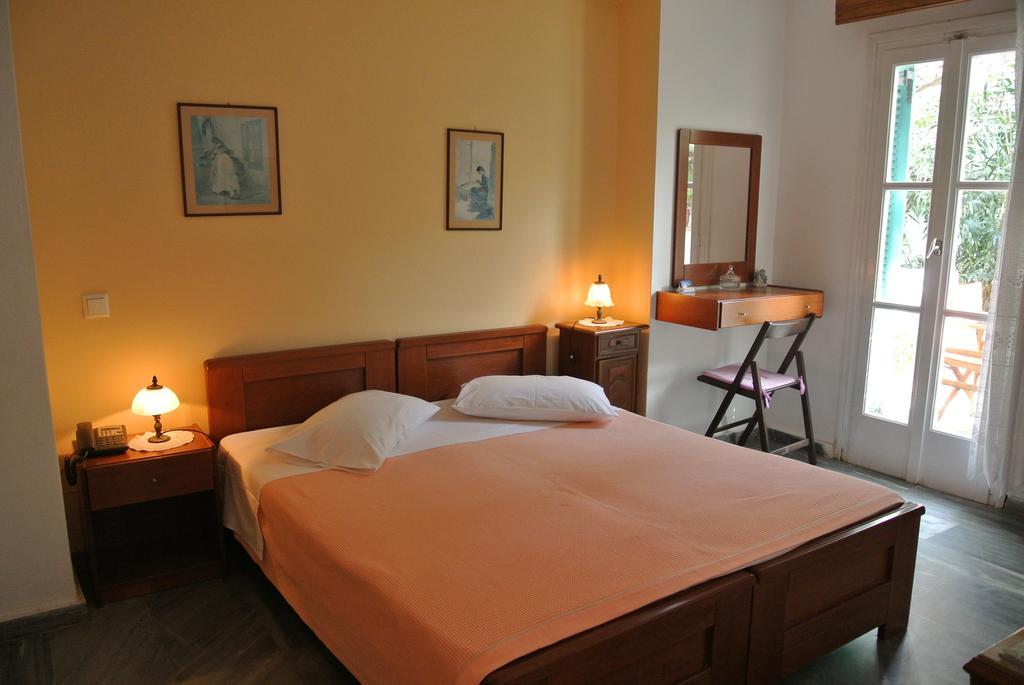 Meltemi Apart otel Batsi Dış mekan fotoğraf