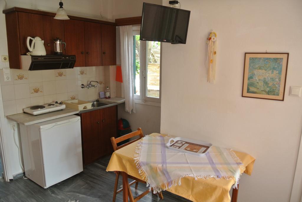 Meltemi Apart otel Batsi Dış mekan fotoğraf