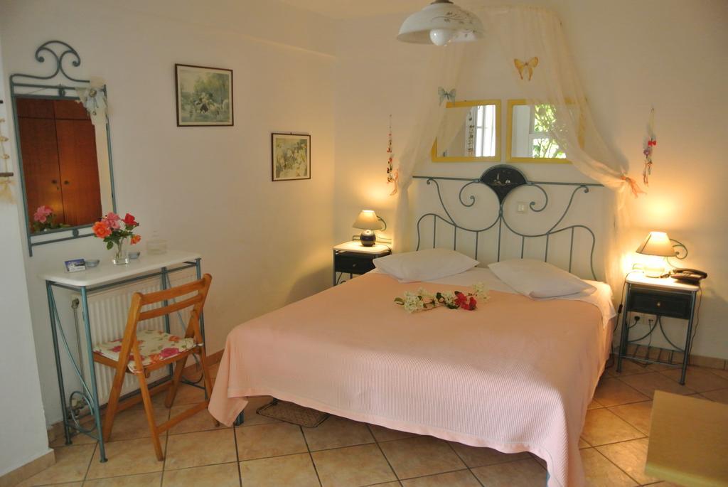 Meltemi Apart otel Batsi Dış mekan fotoğraf